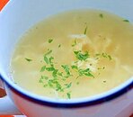 卵とチーズのスープ